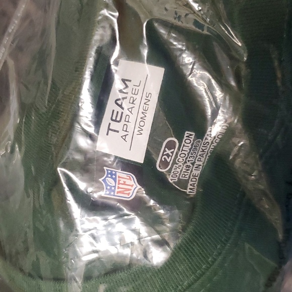 NFL New York Jets Football Tee - Picture 3 of 3